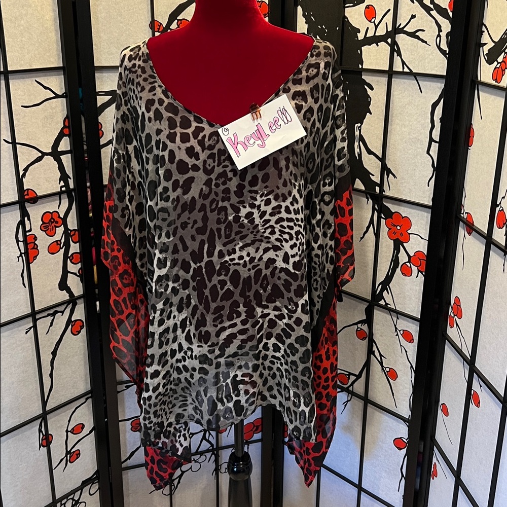 #128. 4/$32-Lane Bryant sheer poncho. 22/24. 2x - Picture 2 of 9